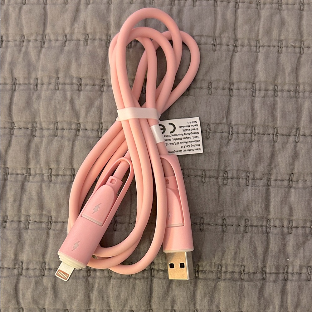 🎁 Convertible Charging Cable